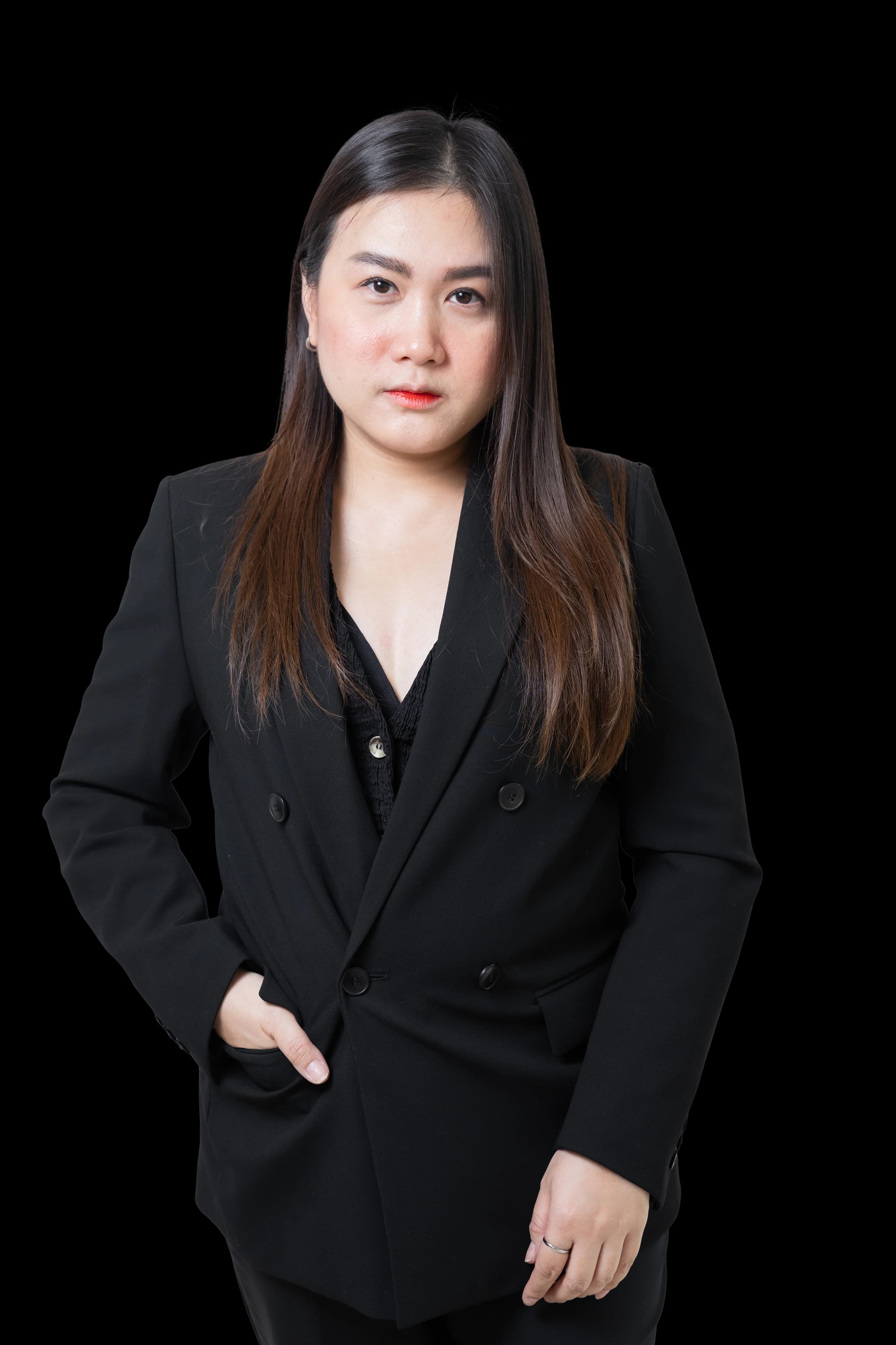 Studio portrait of Suttikarn Toungtee — Founder & CEO